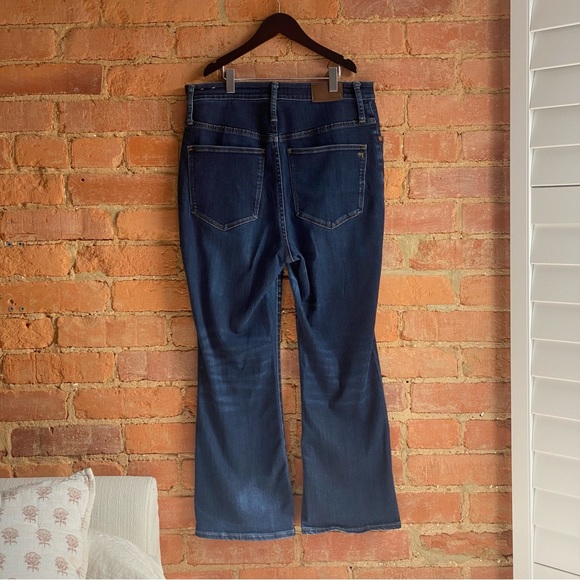 Madewell Jeans ✨ Curvy Cali Demi Boot - Picture 2 of 5
